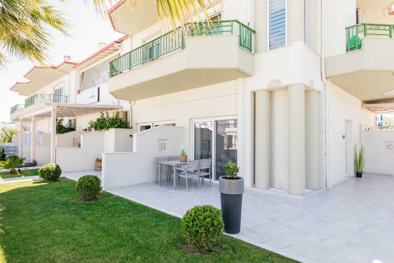 Minthi Boutique Apartments Ханиоти Екстериор снимка