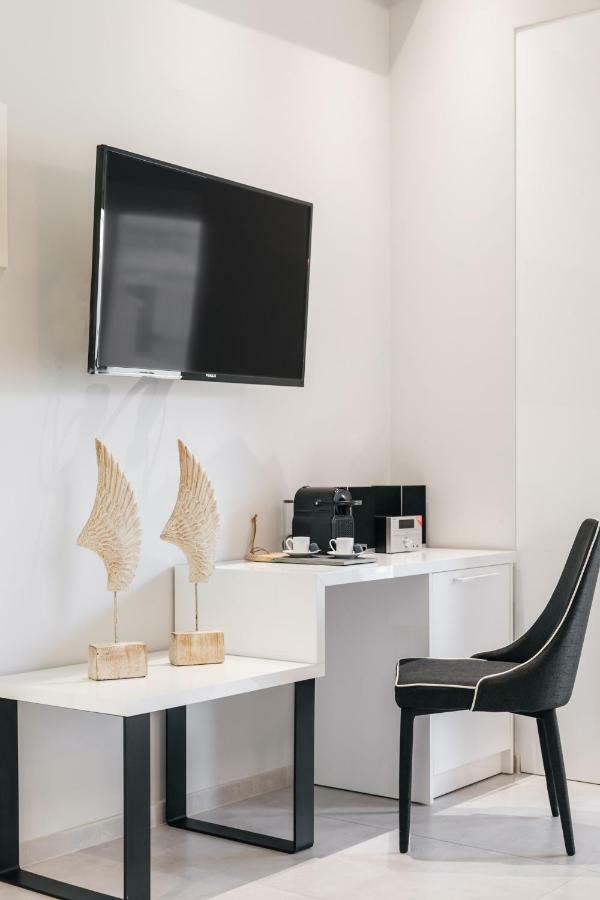 Minthi Boutique Apartments Ханиоти Екстериор снимка