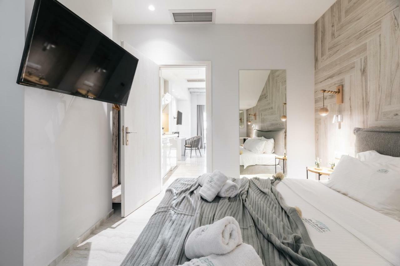 Minthi Boutique Apartments Ханиоти Екстериор снимка