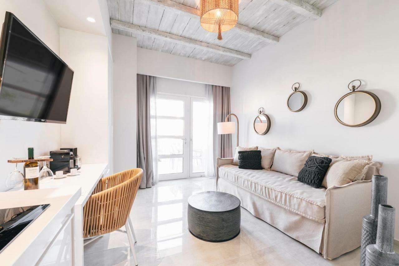 Minthi Boutique Apartments Ханиоти Екстериор снимка