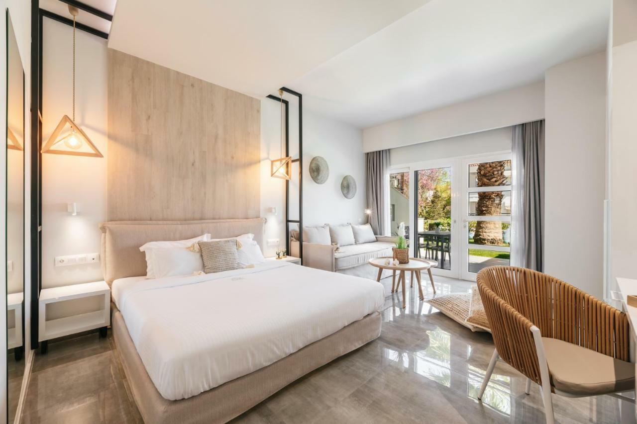 Minthi Boutique Apartments Ханиоти Екстериор снимка