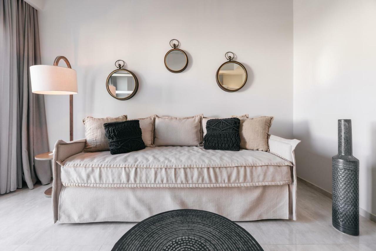 Minthi Boutique Apartments Ханиоти Екстериор снимка